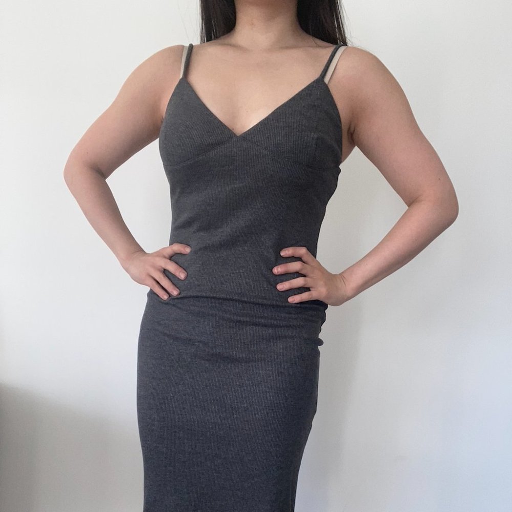 [NWT] Grey Triangle Cut Midi Dress